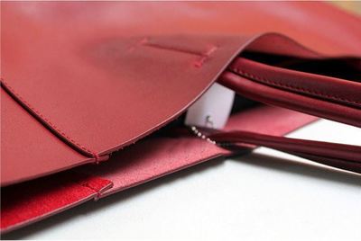 奢华与实用并存 威尼斯灵感邂逅东京风尚，乐天海外销售精选意大利皮革A4手提肩包